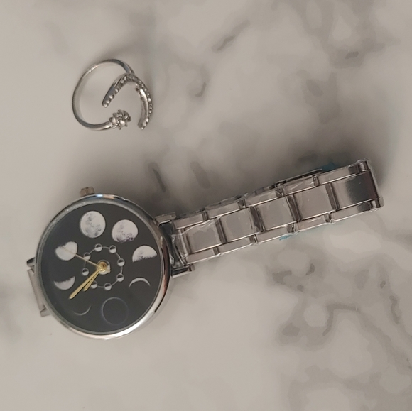 Moon Phase Watch & Ring - Picture 4 of 8